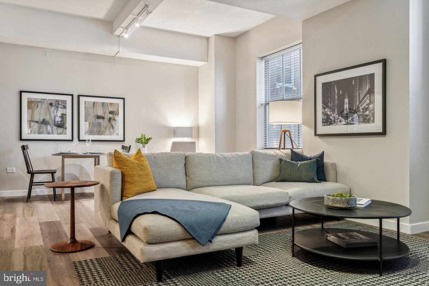 875 Sansom Street #1605 Property Photo 1