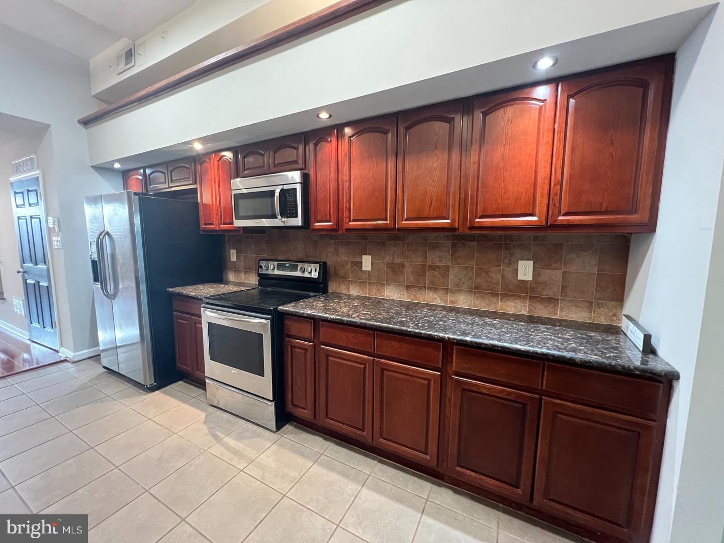 1302 N Randolph St Property Photo 3