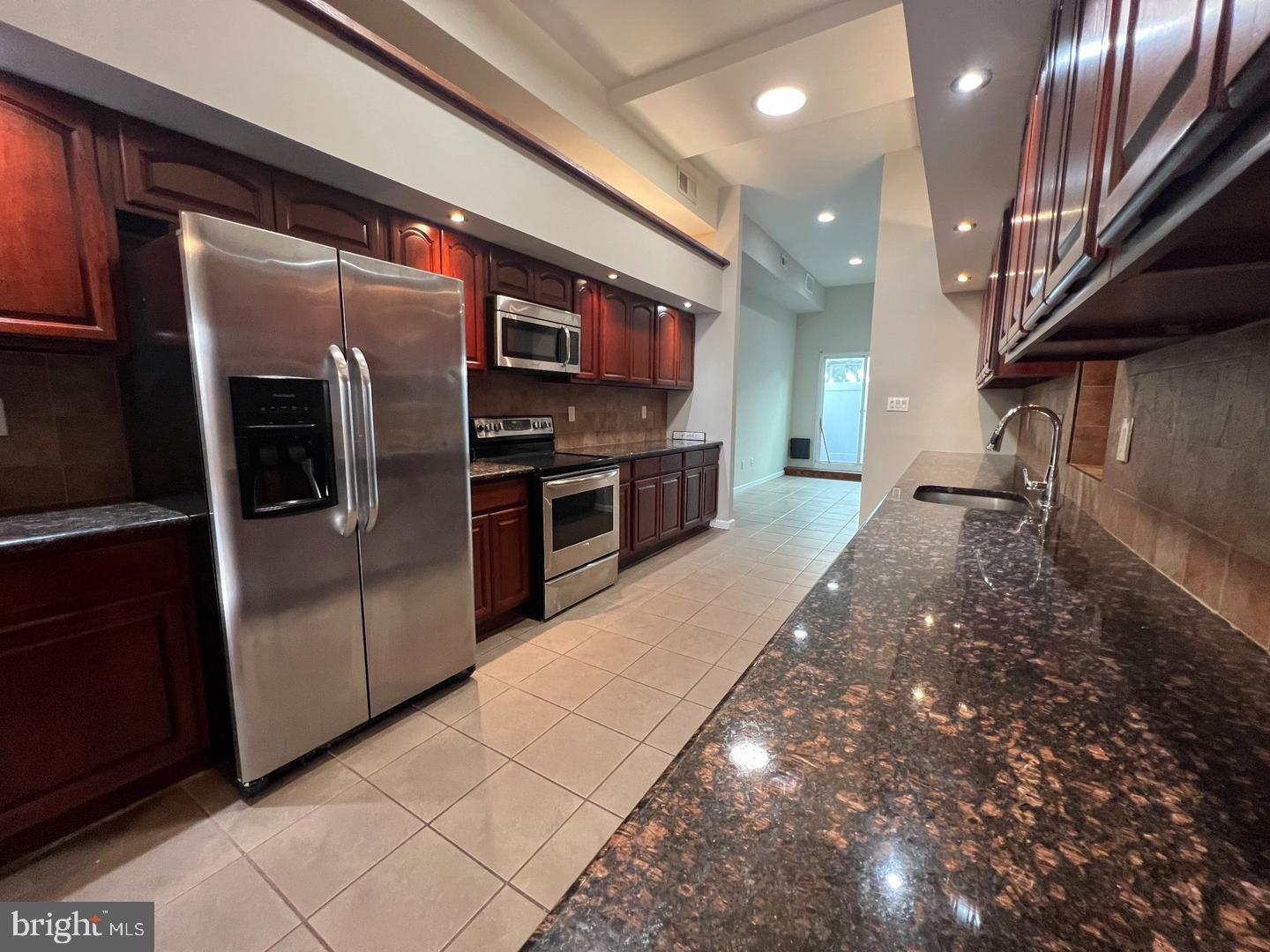 1302 N Randolph St Property Photo 4