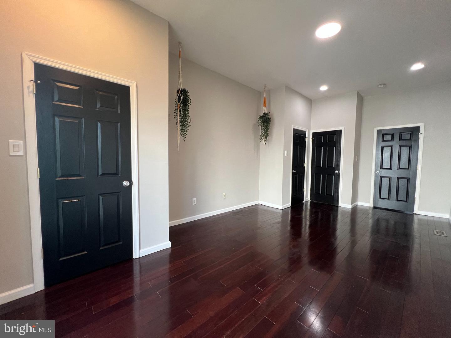 1302 N Randolph St Property Photo 8