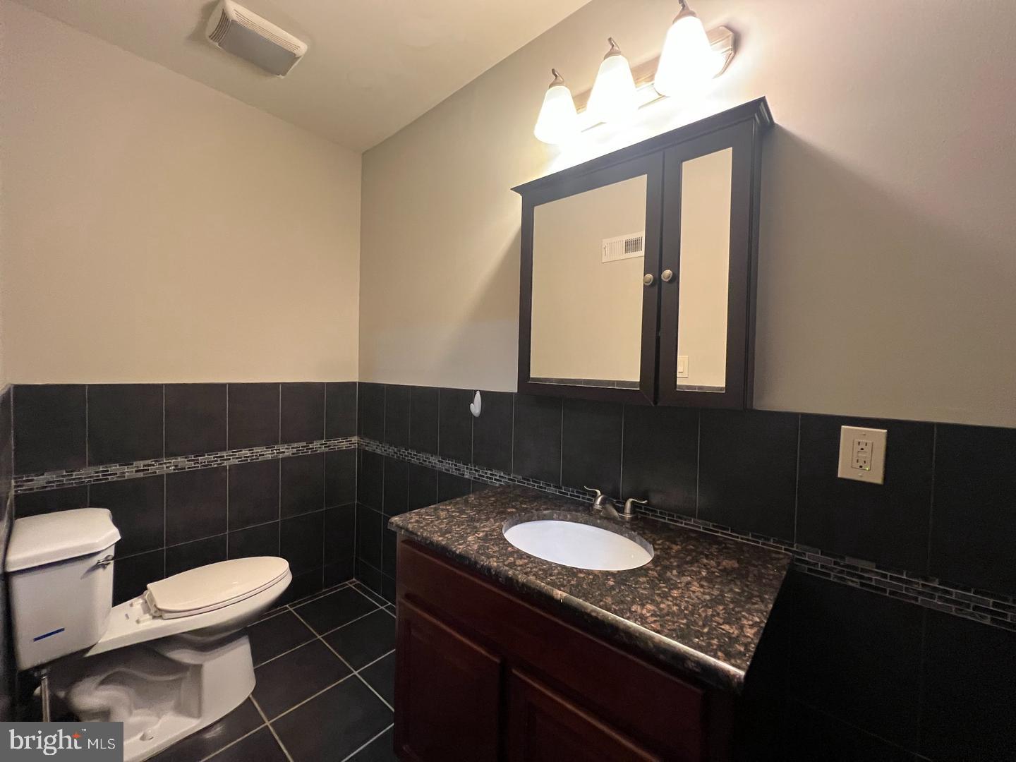 1302 N Randolph St Property Photo 12
