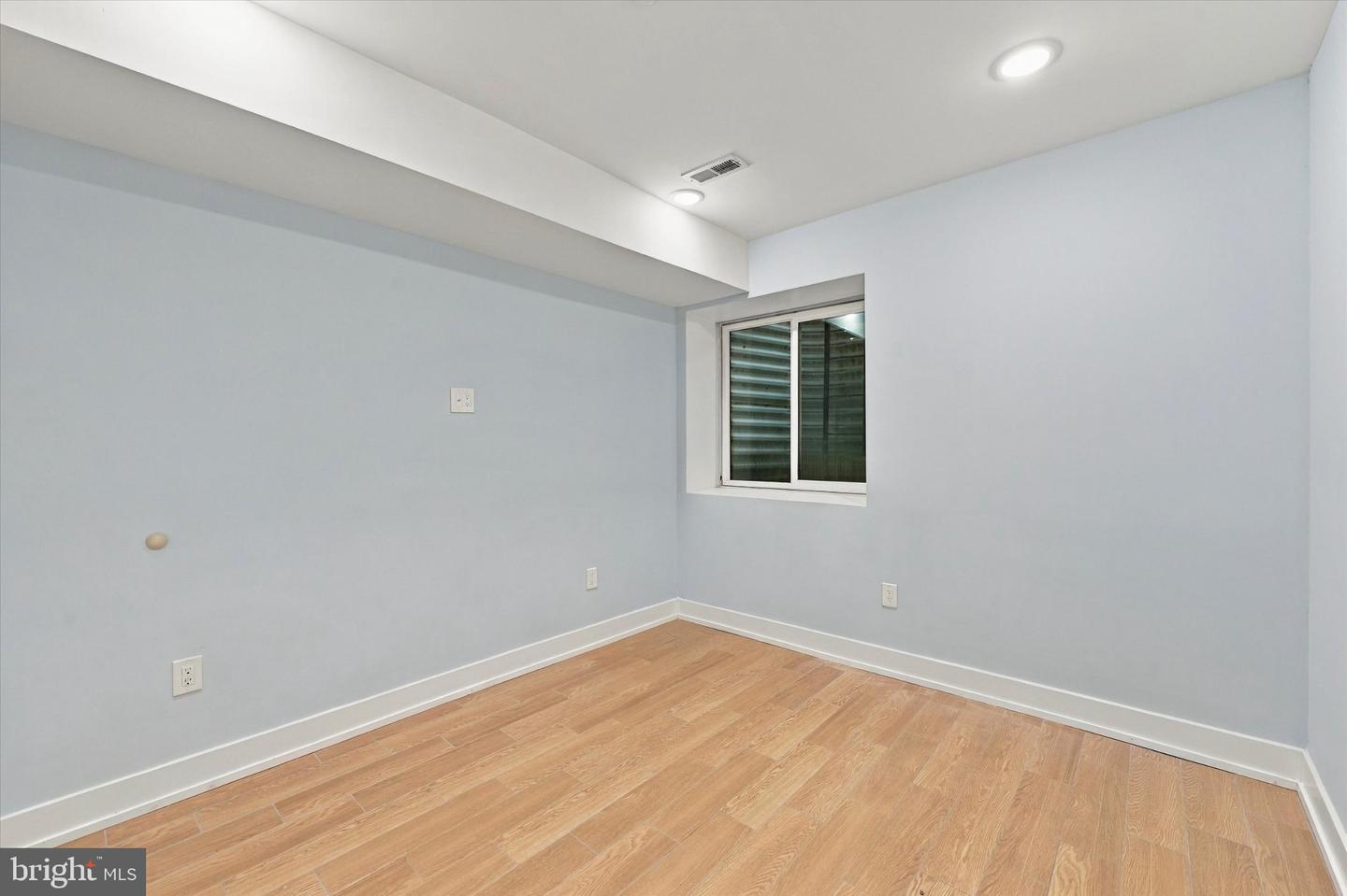 1220 N Lecount St #a Property Photo 19