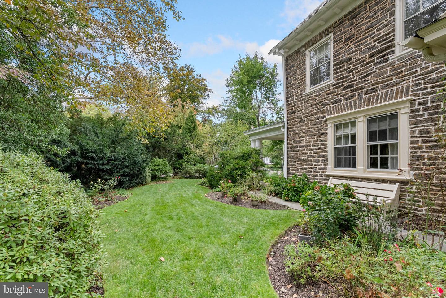 6417 Wissahickon Ave Property Photo 4