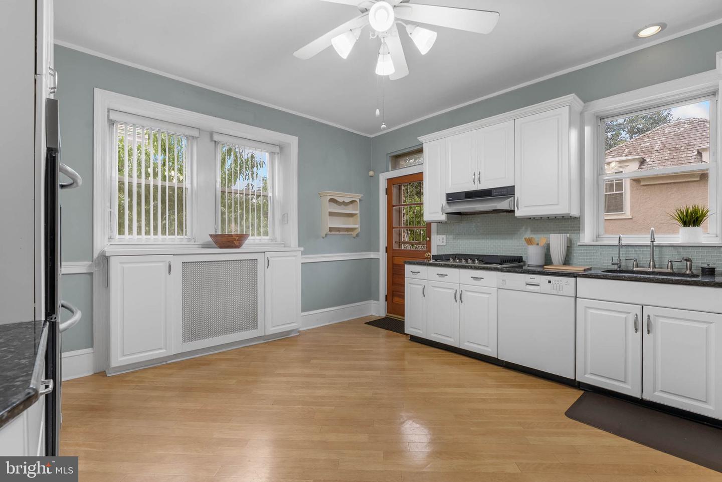 6417 Wissahickon Ave Property Photo 32