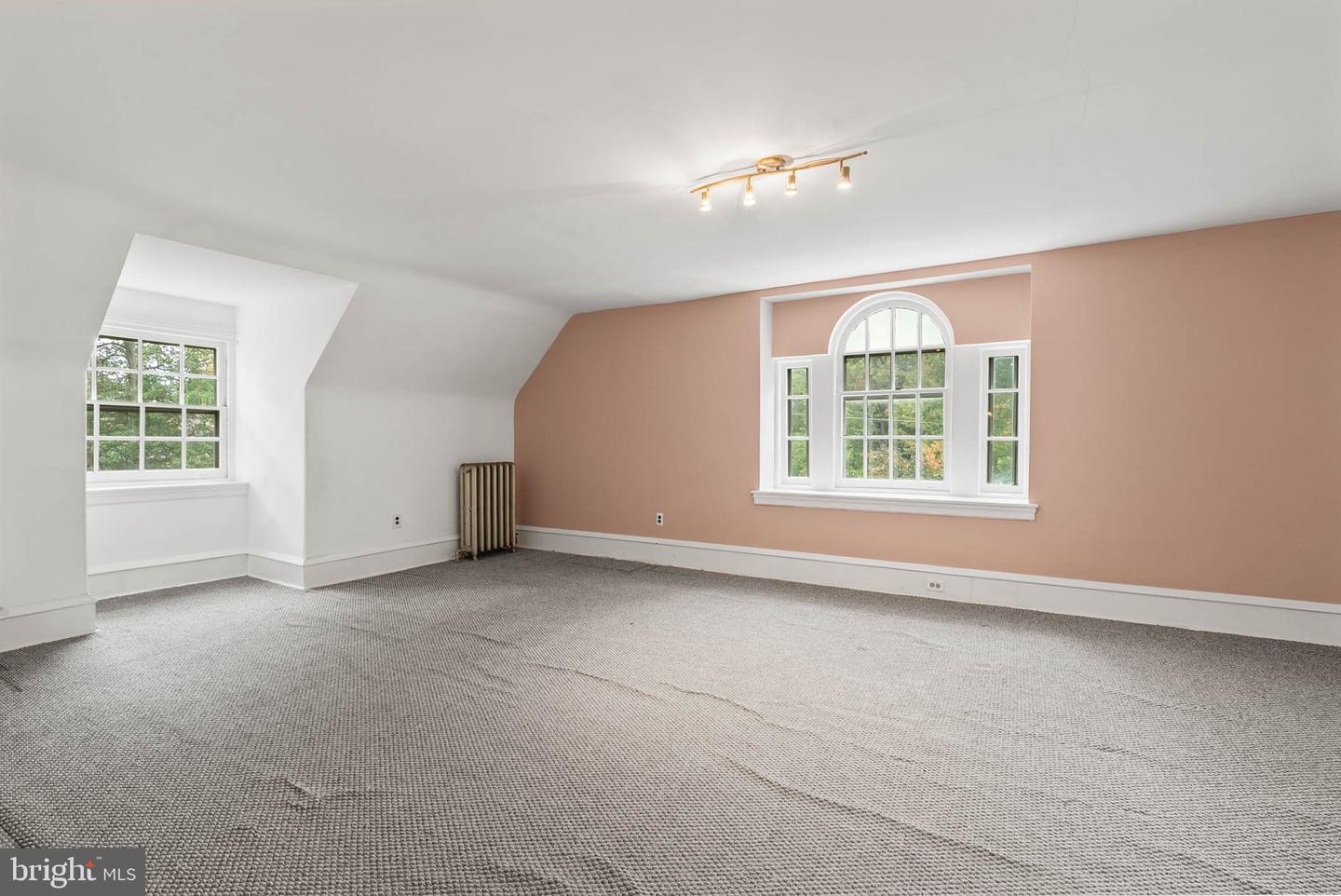 6417 Wissahickon Ave Property Photo 52