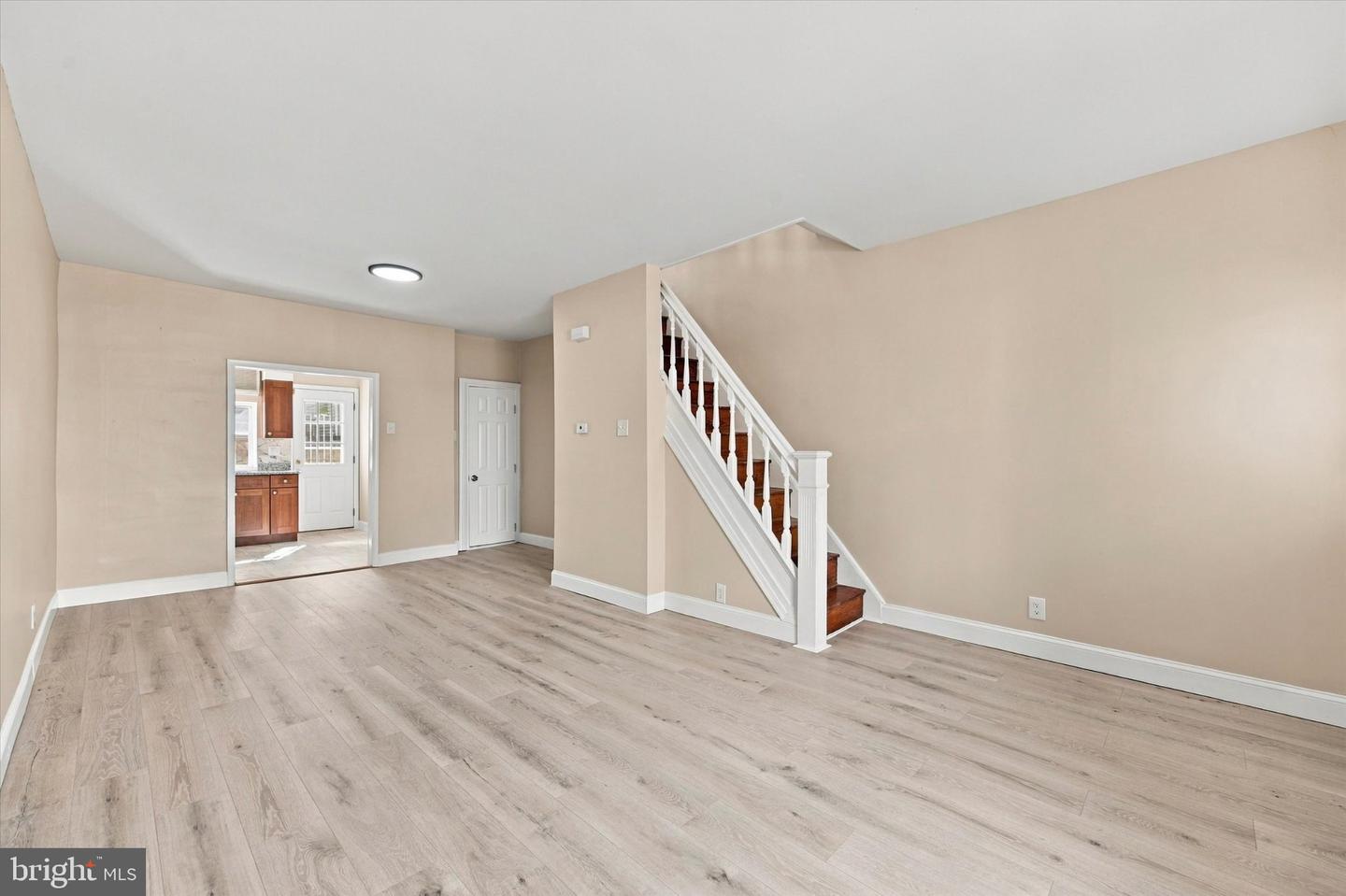 2222 Winton St Property Photo 4