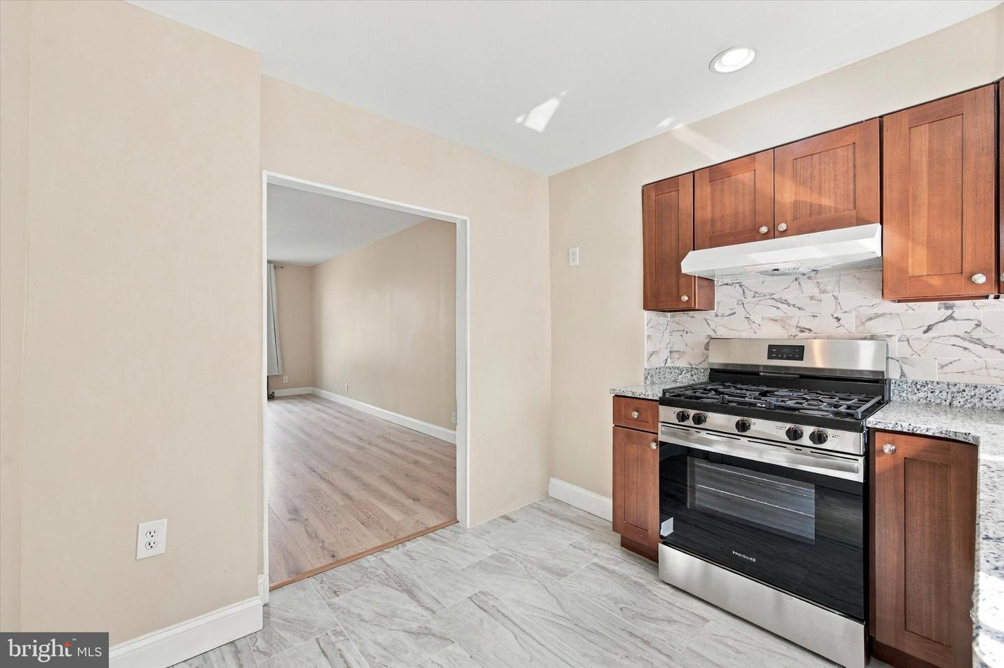 2222 Winton St Property Photo 29