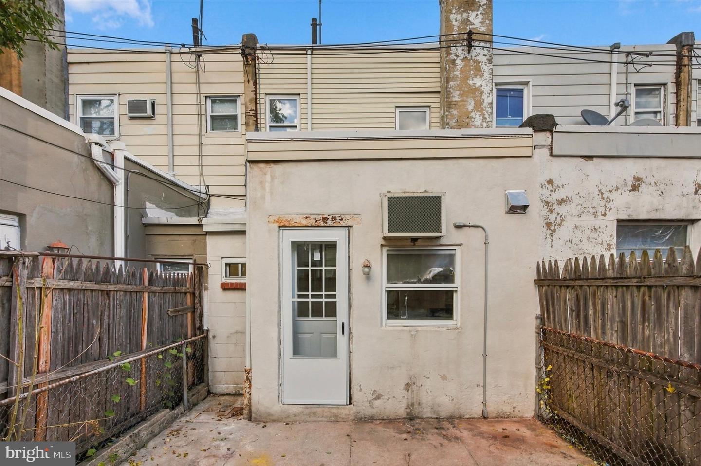 2222 Winton St Property Photo 32
