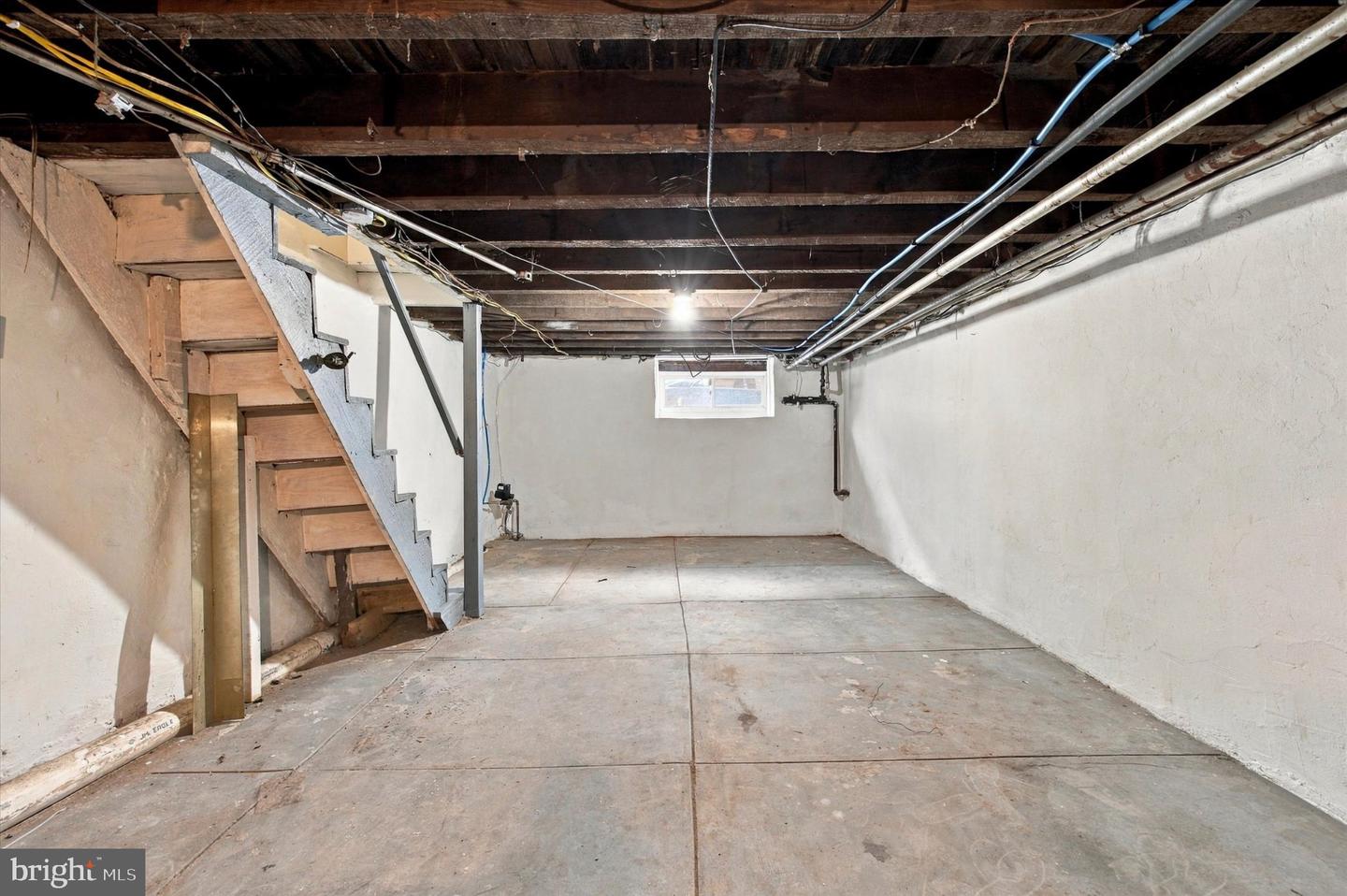 2222 Winton St Property Photo 39