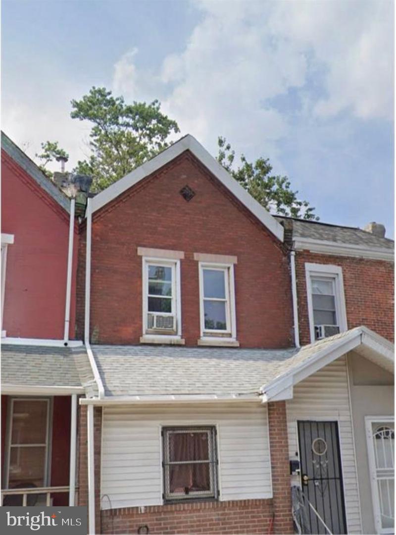 5547 W JEFFERSON ST Property Photo 1