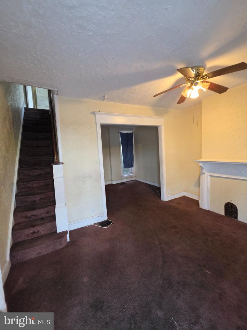 5444 Spring St Property Photo 2