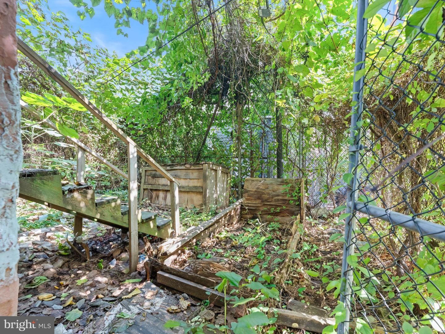 2209 N 33rd St Property Photo 37