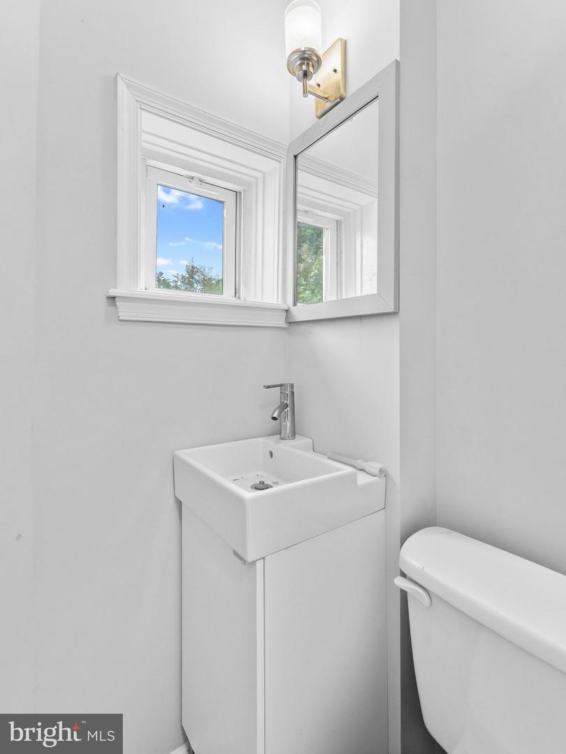2245 N 33rd St Property Photo 31