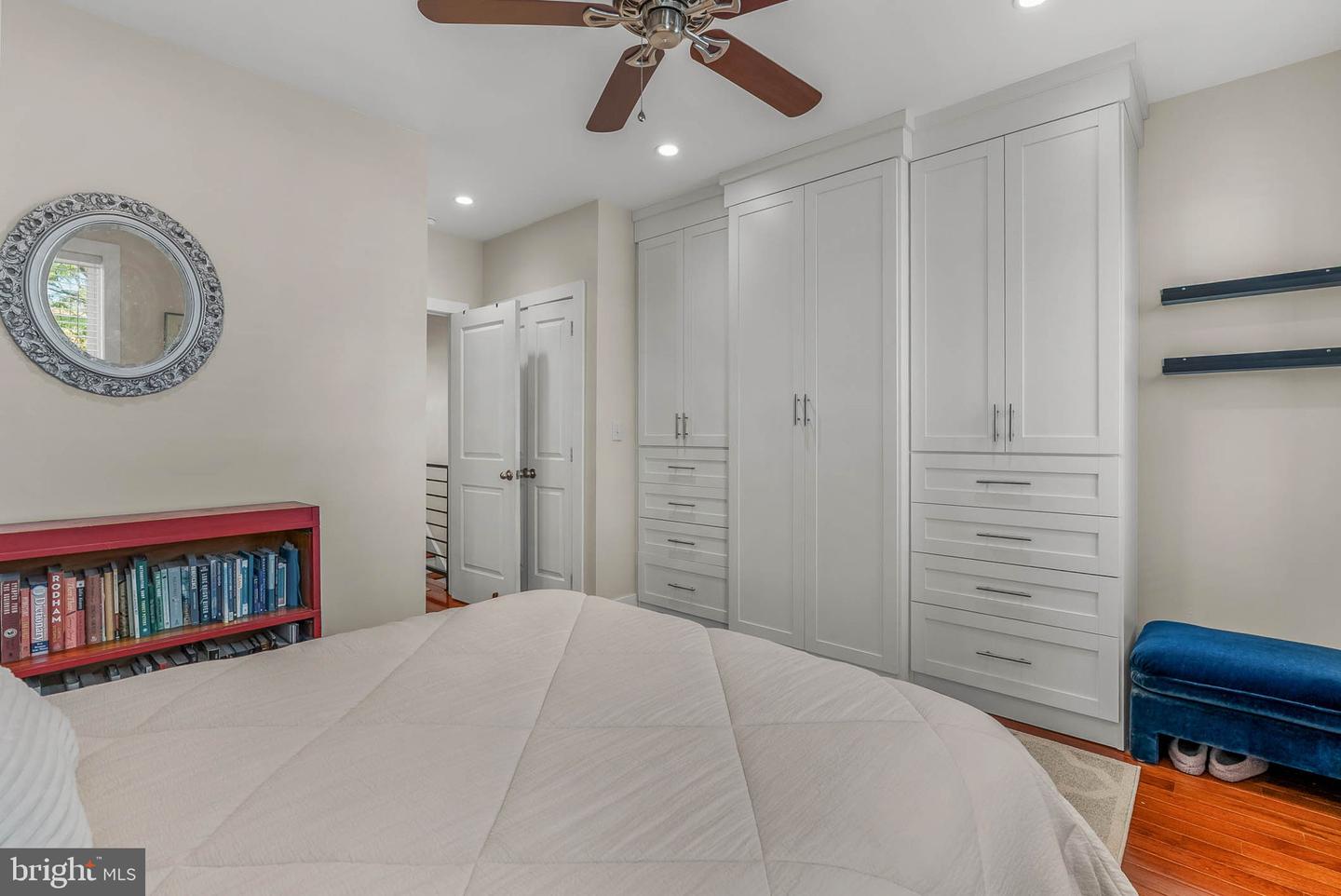 2114 Oakford St Property Photo 18