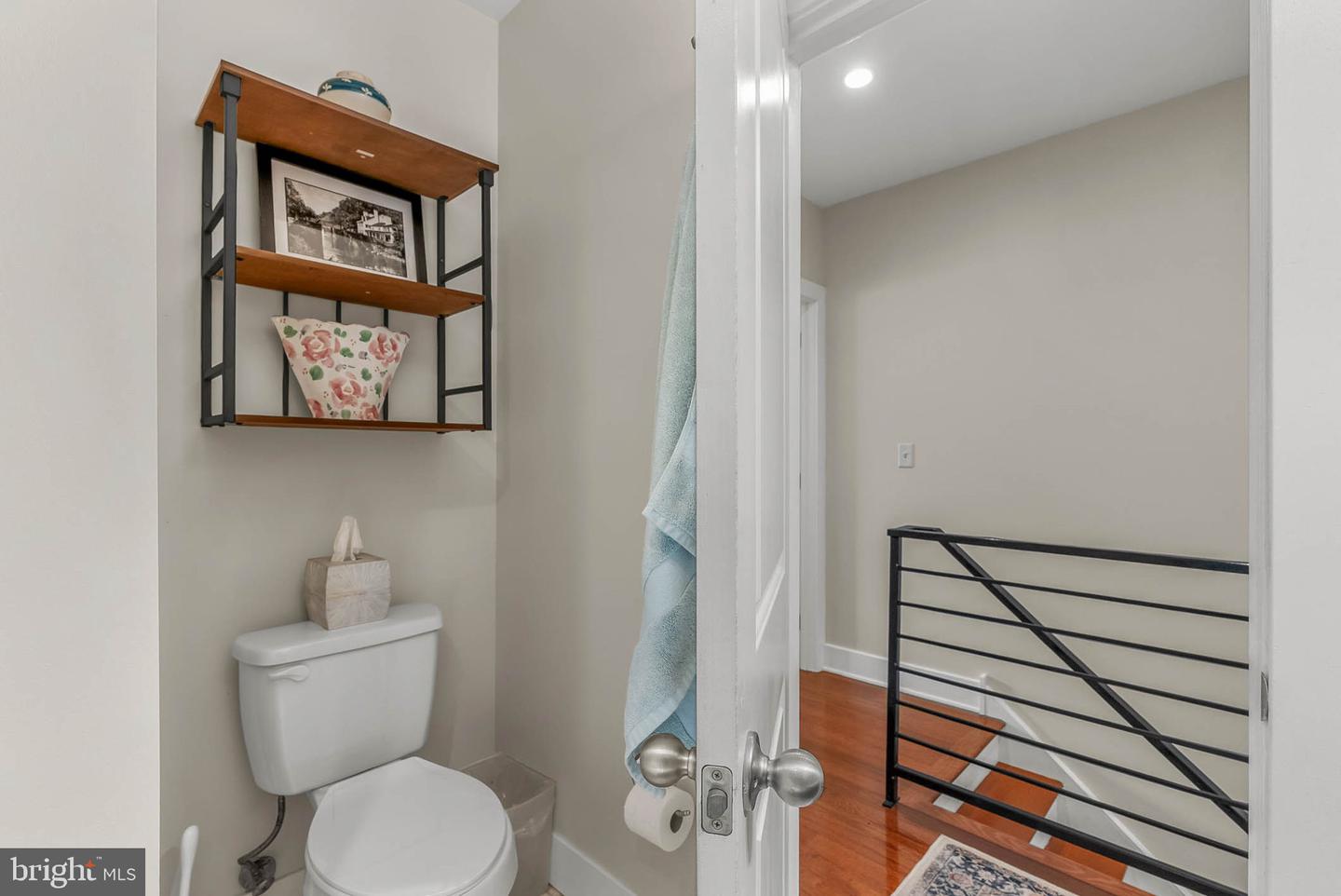2114 Oakford St Property Photo 23