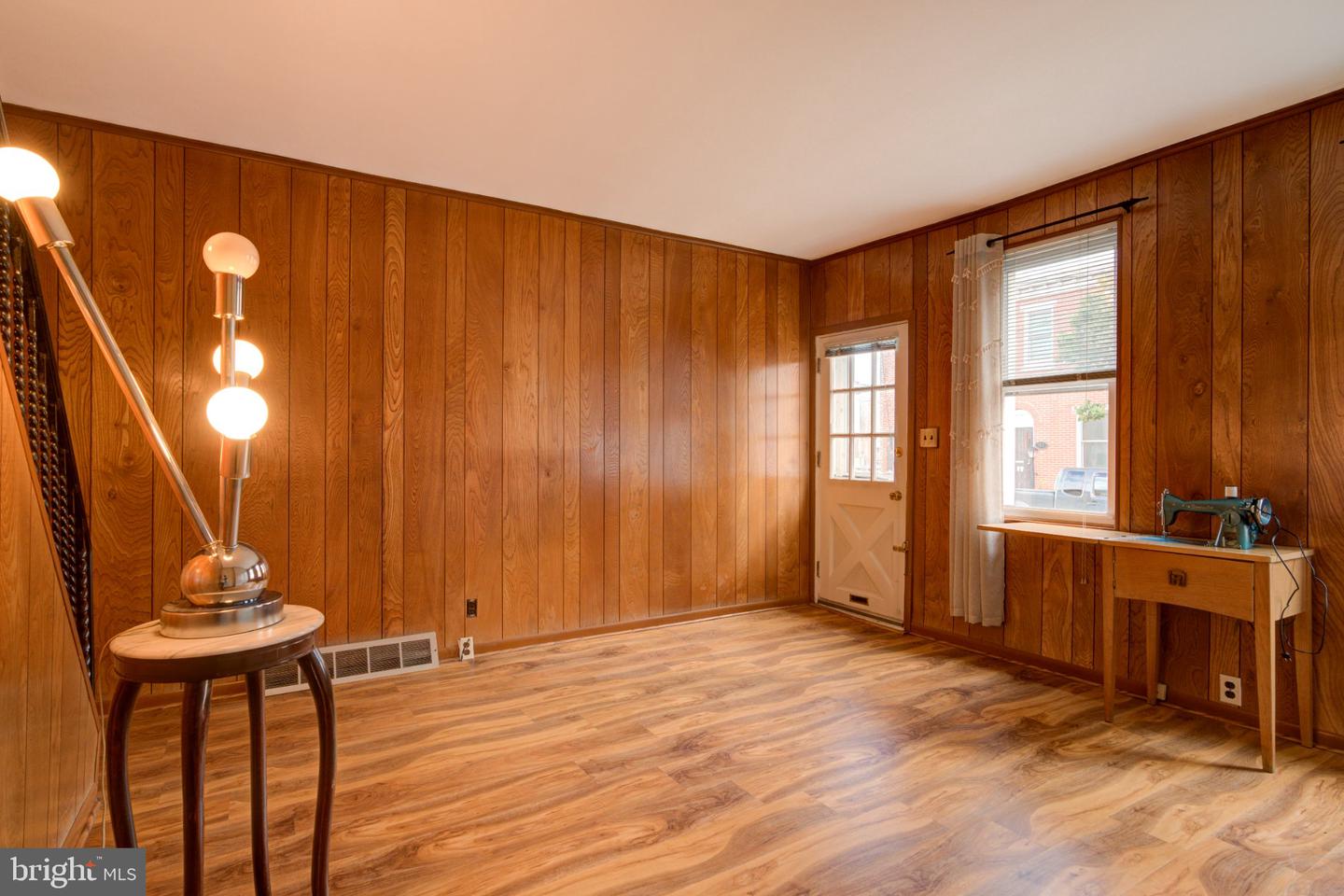 2510 Memphis St Property Photo 4
