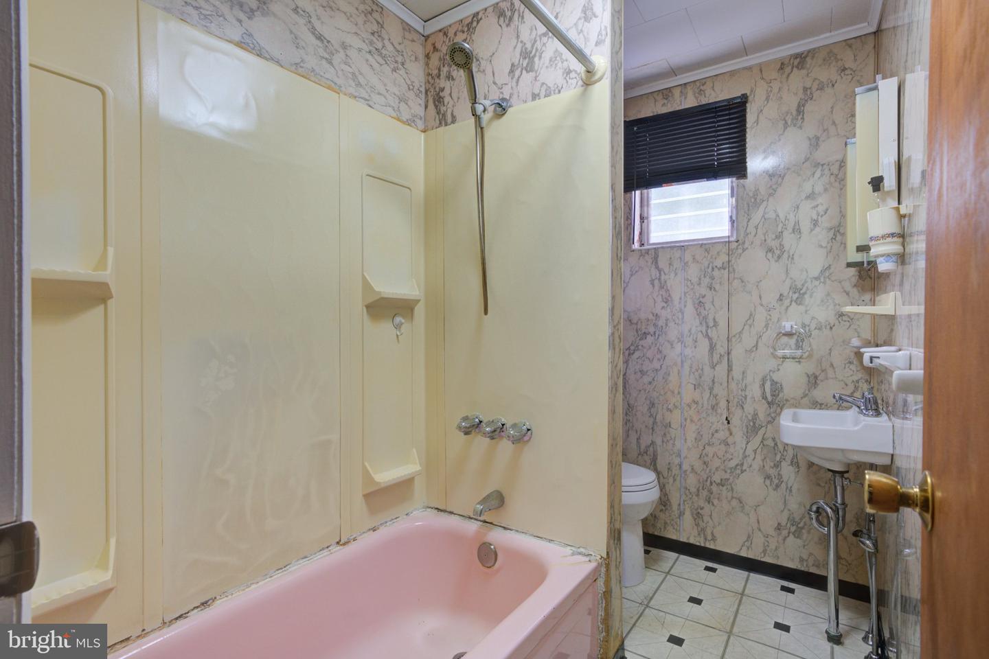 2510 Memphis St Property Photo 12