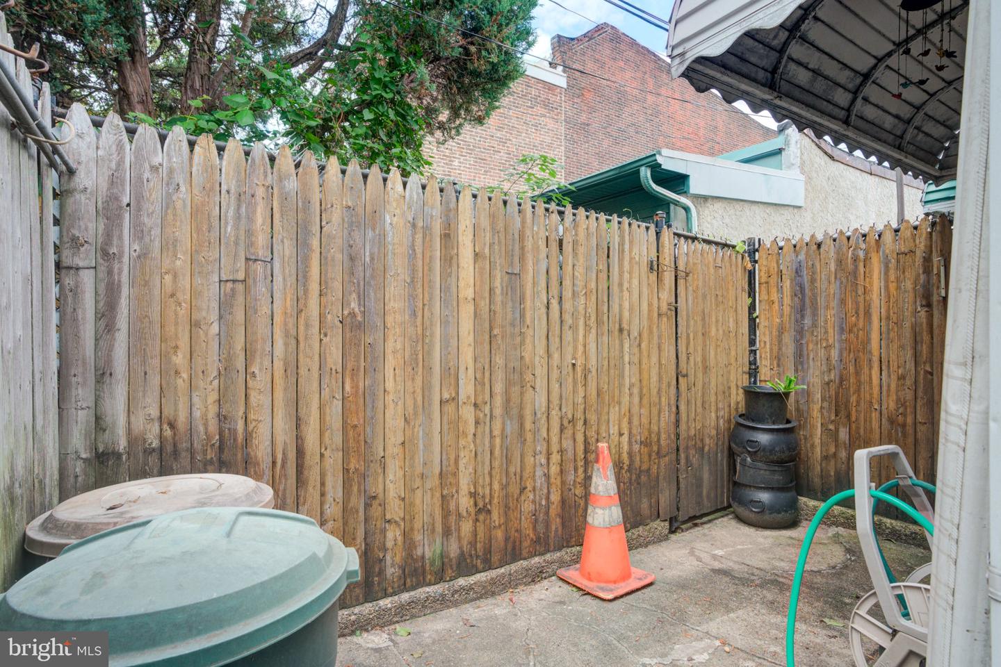 2510 Memphis St Property Photo 24