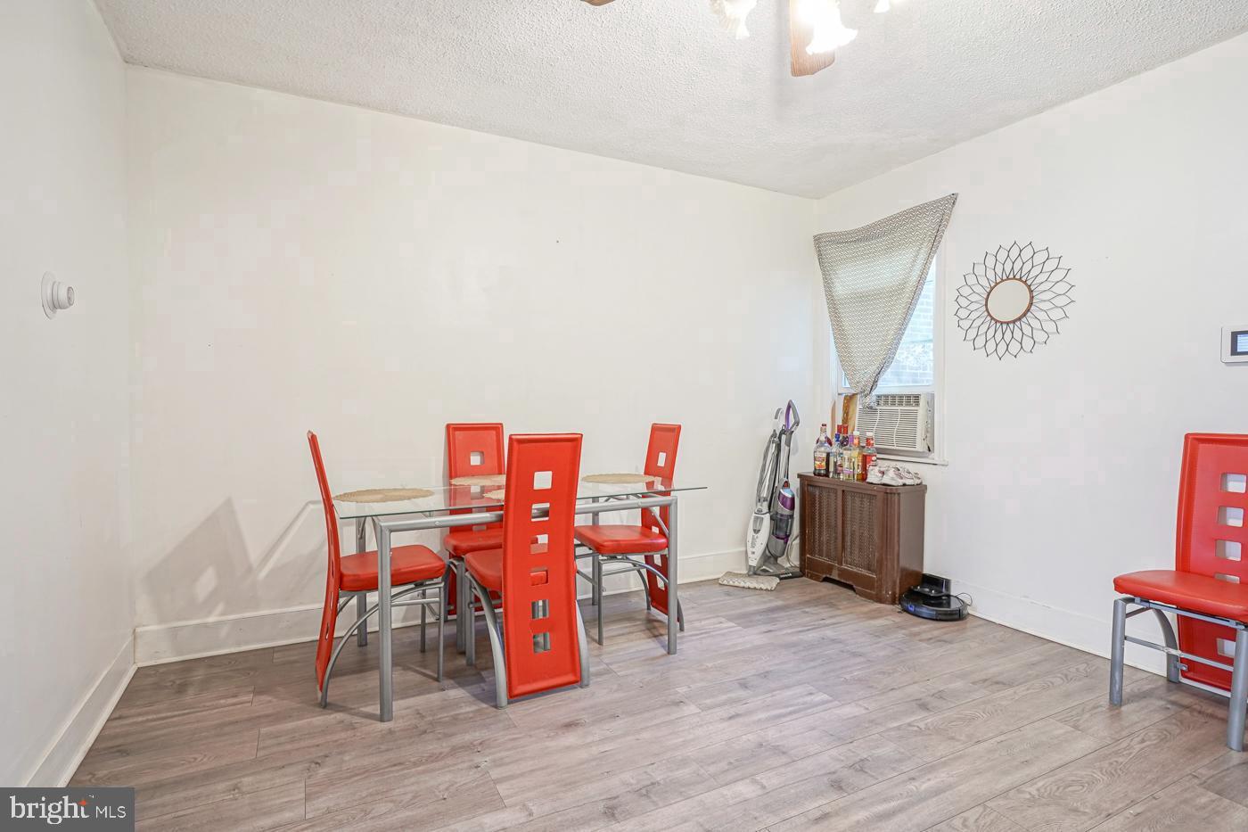 1426 Gilham St Property Photo 6