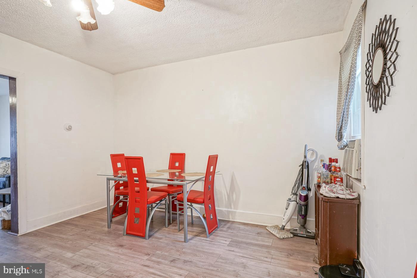 1426 Gilham St Property Photo 9