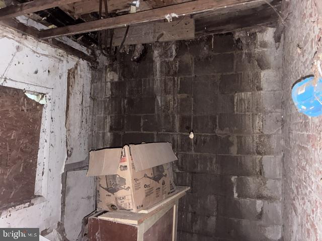 2613 Deacon St Property Photo 5