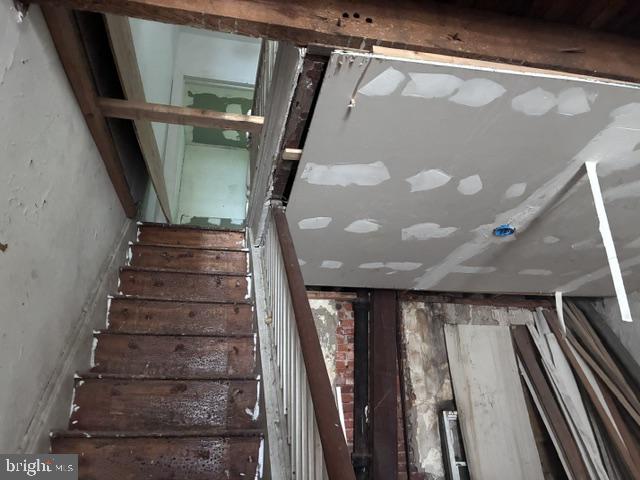 2613 Deacon St Property Photo 8
