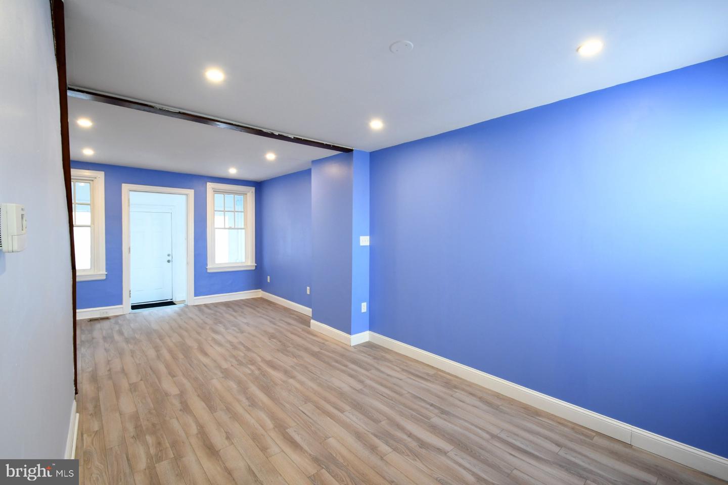 1642 S NEWKIRK ST Property Photo 1