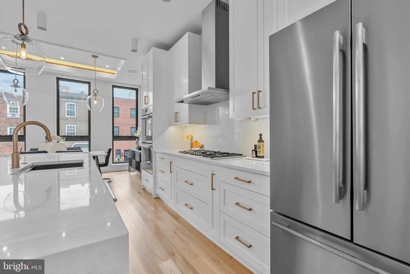 1100 Webster St #3 Property Photo 6