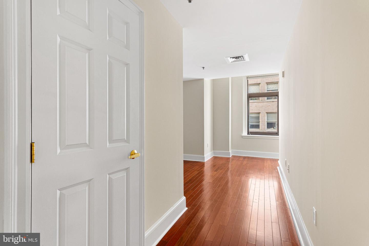 1500 Chestnut St #13e Property Photo 10