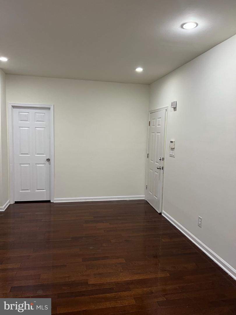 116 E Cumberland St #2 Property Photo 5