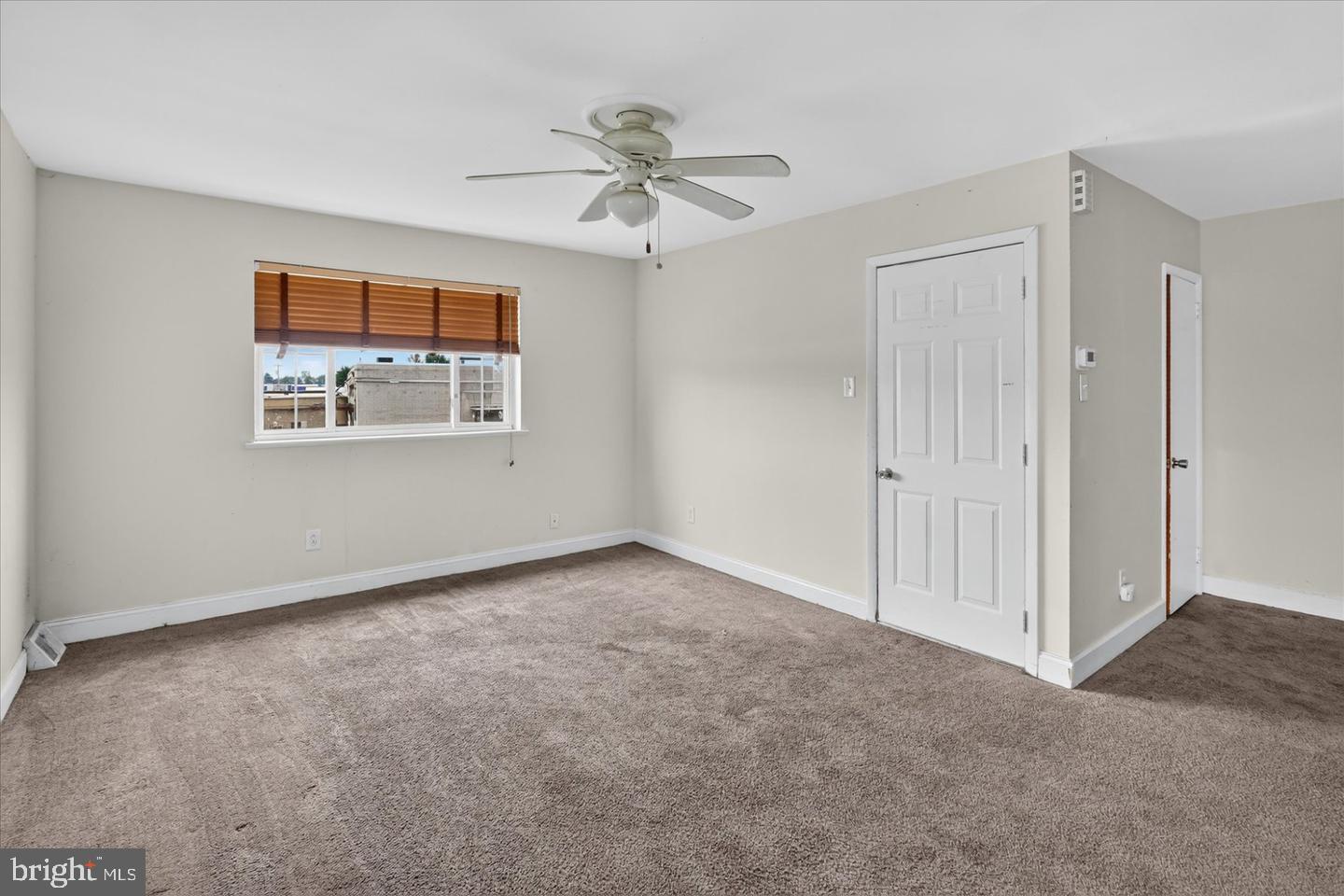 3300 Primrose Rd Property Photo 8