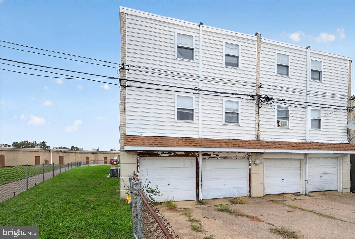 3300 Primrose Rd Property Photo 15