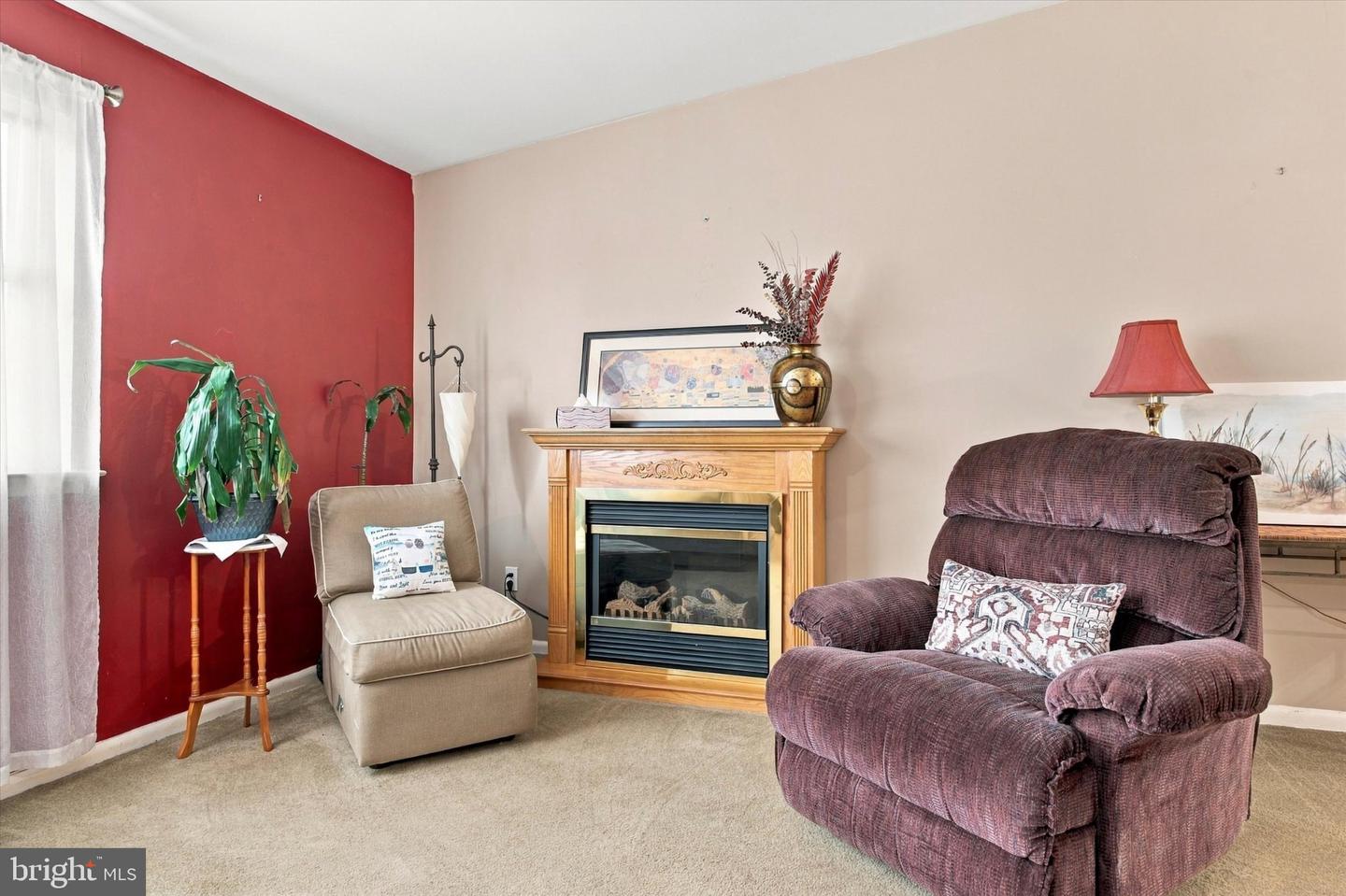 9854 Cowden St Property Photo 4