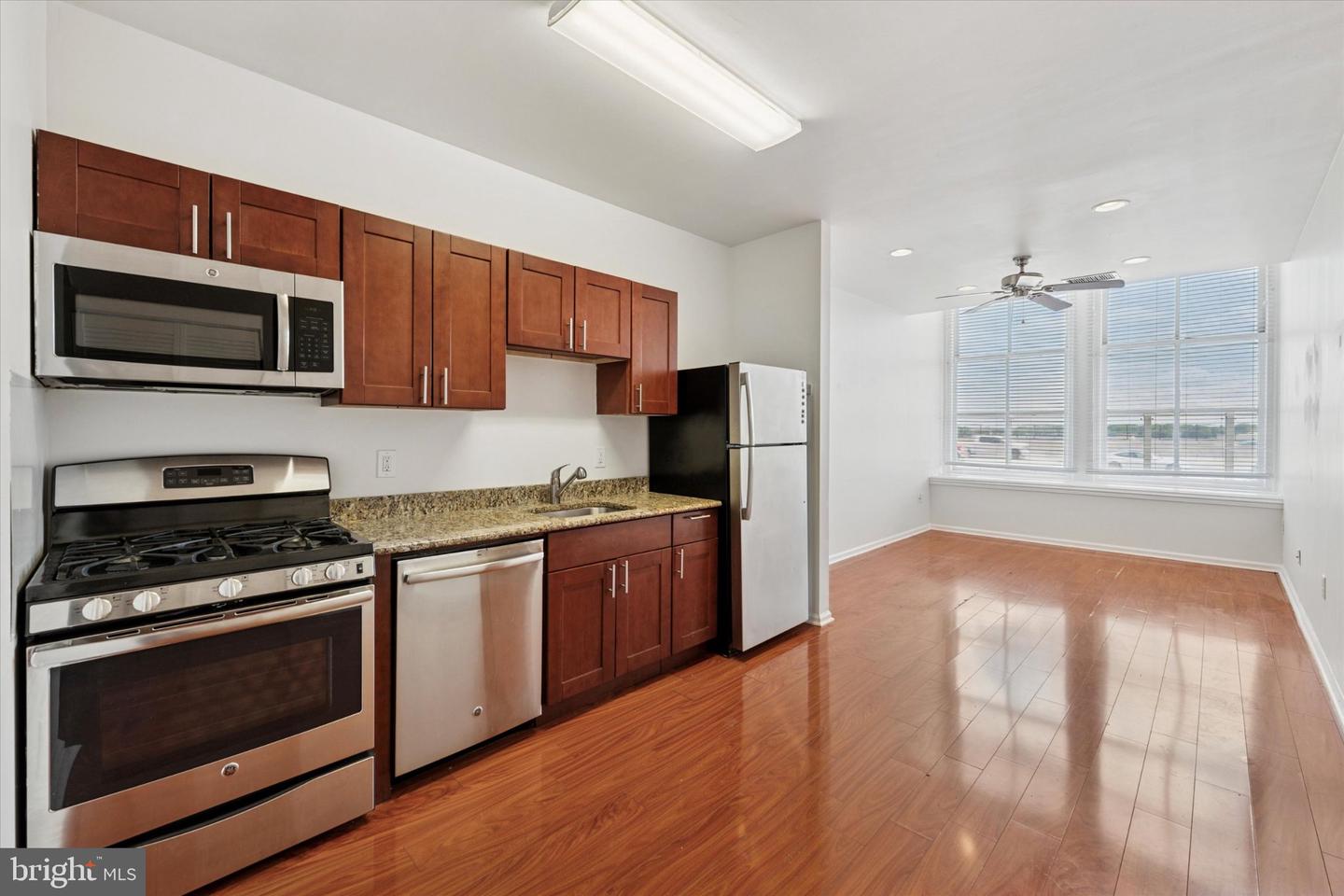 1050 E Montgomery Ave #307 Property Photo 2