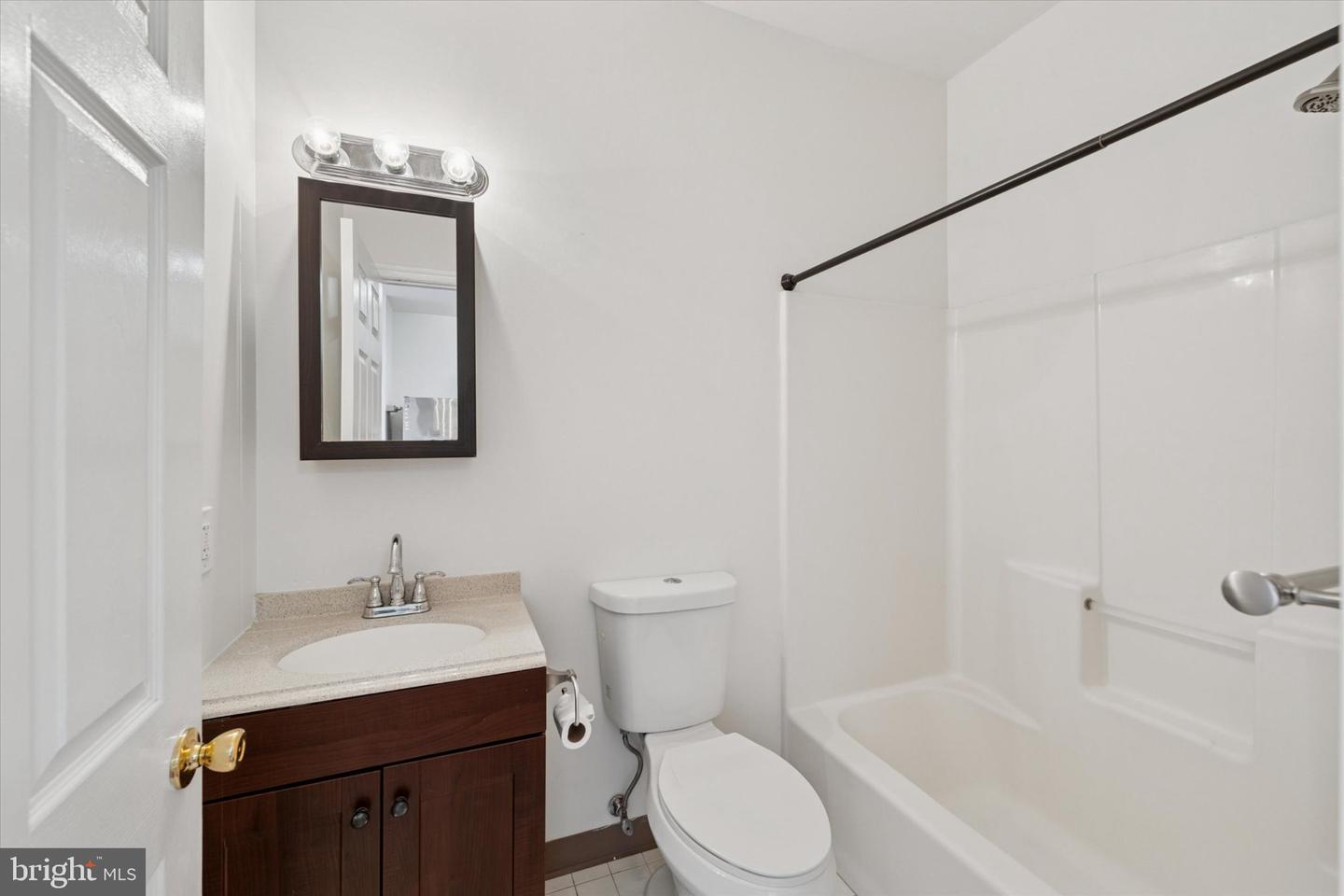 1050 E Montgomery Ave #307 Property Photo 8