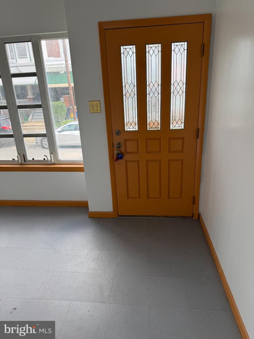 3858 N Gratz St Property Photo 1