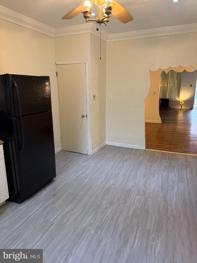 3858 N Gratz St Property Photo 9