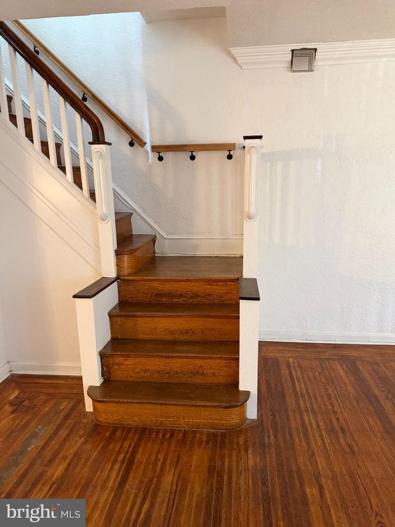 3858 N Gratz St Property Photo 11