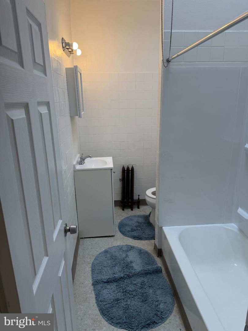 3858 N Gratz St Property Photo 21