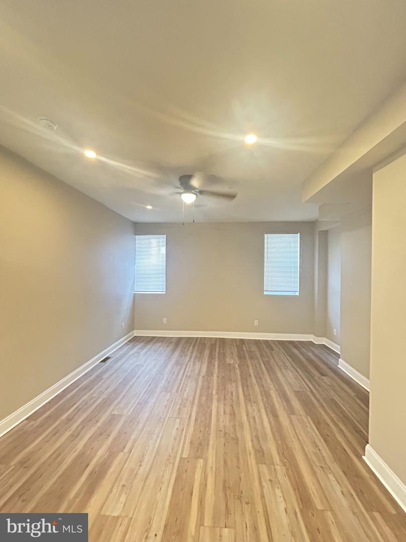 1528 N Mascher St #1 Property Photo 8