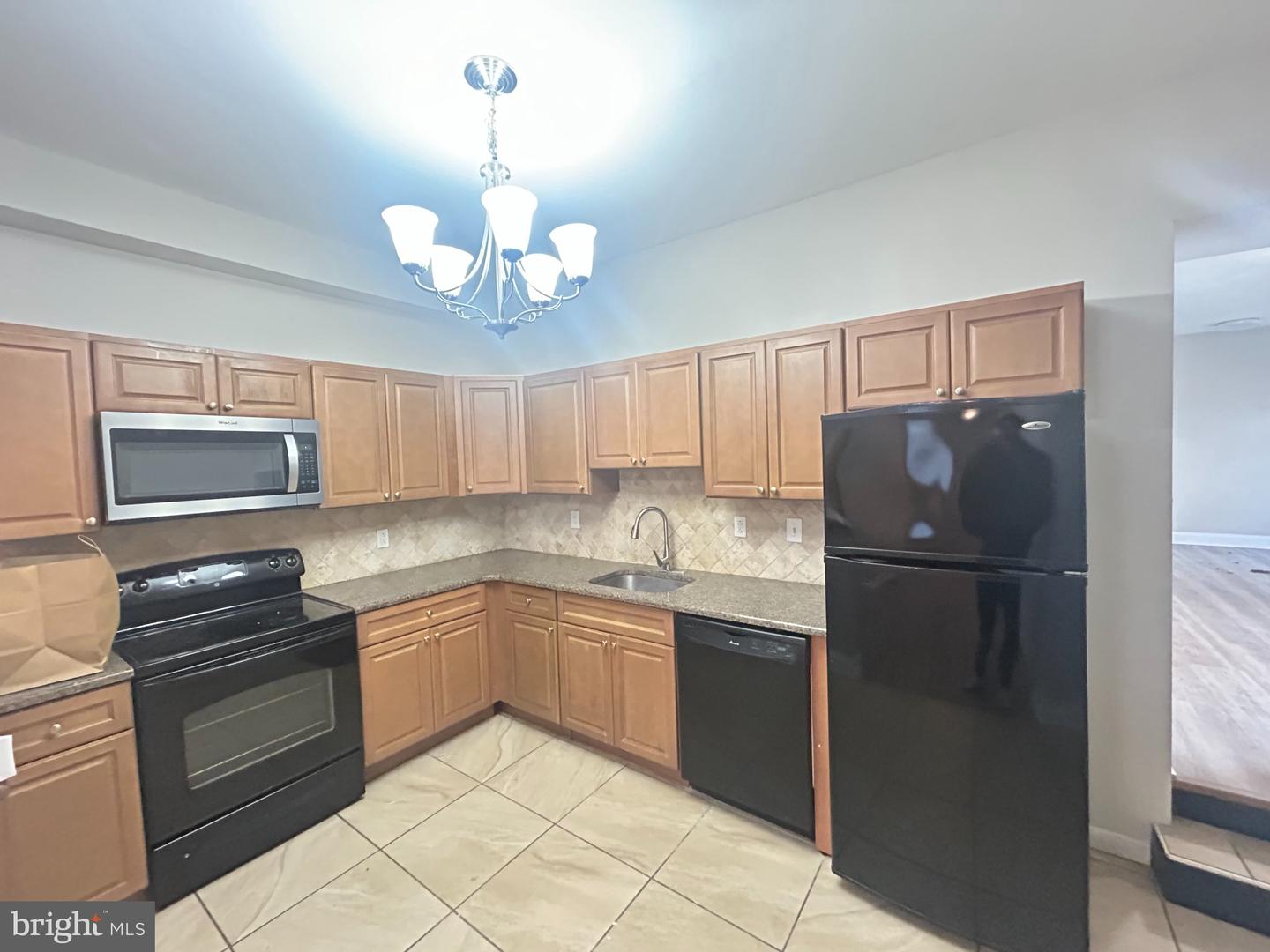 1528 N Mascher St #1 Property Photo 14