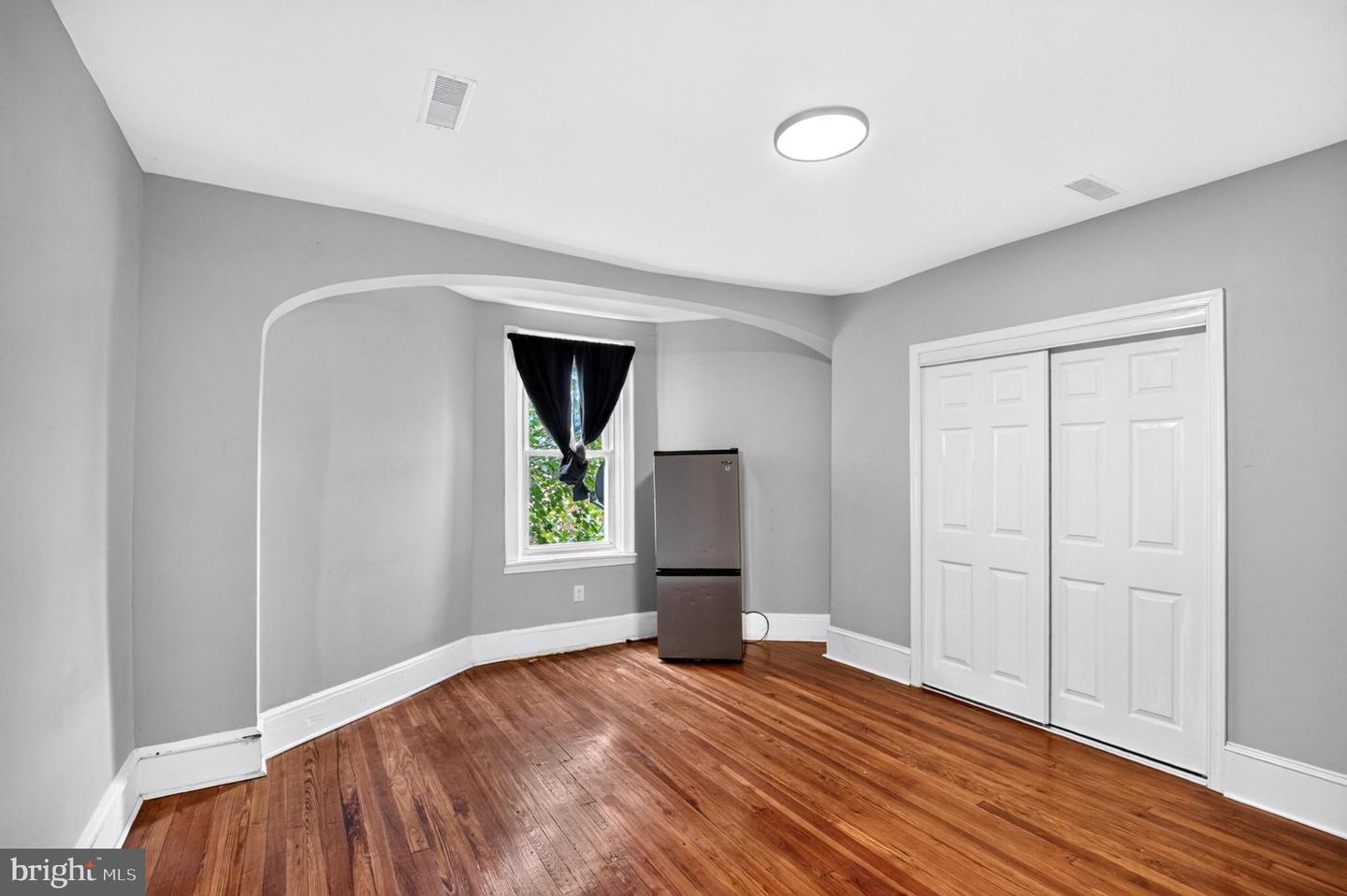 1130 S 52nd St Property Photo 14