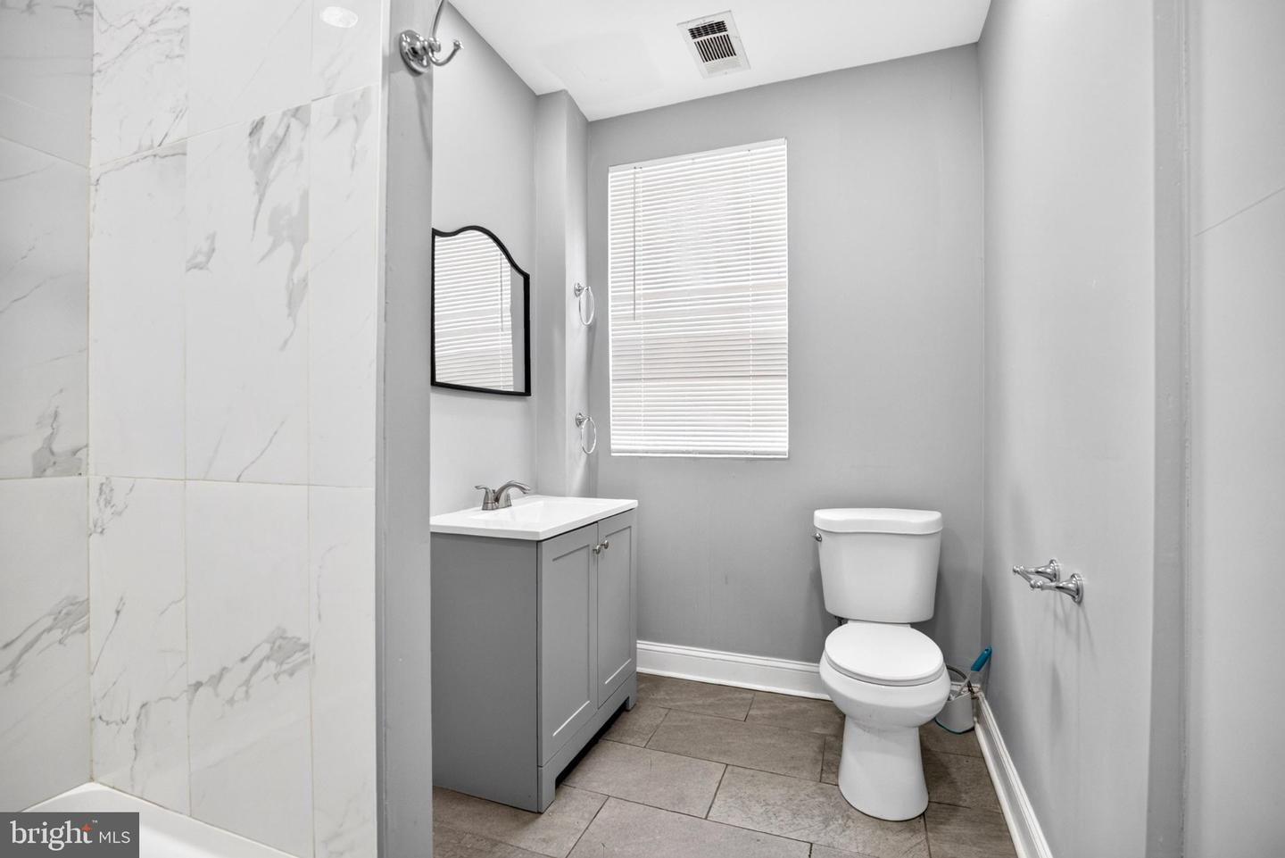 1130 S 52nd St Property Photo 15