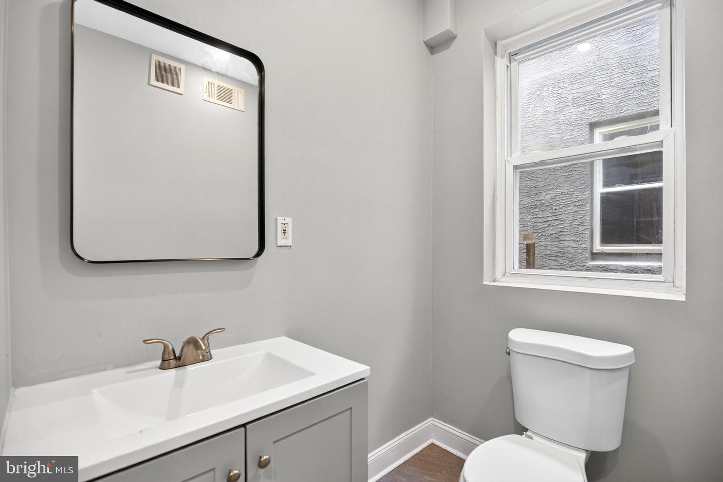 1130 S 52nd St Property Photo 19