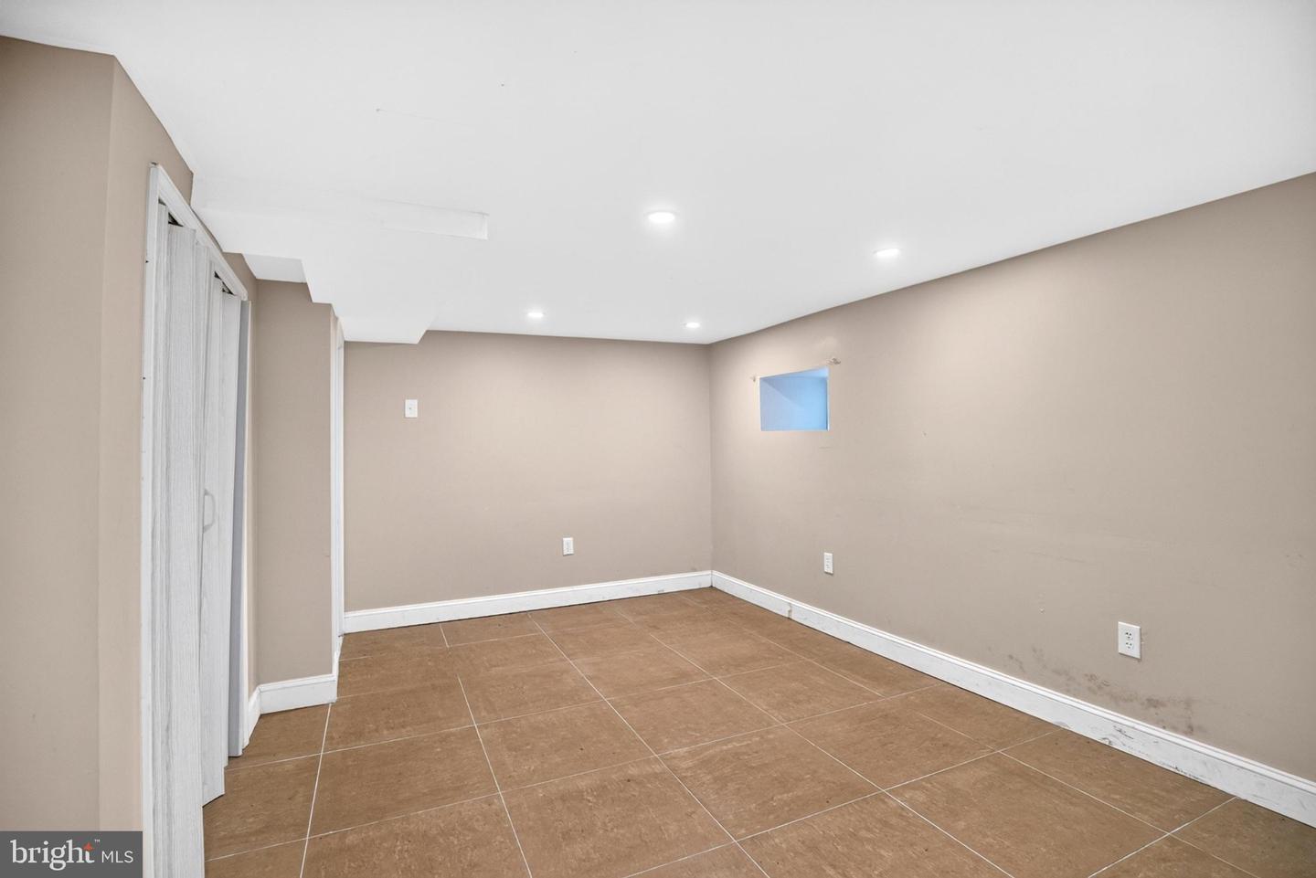 1130 S 52nd St Property Photo 28
