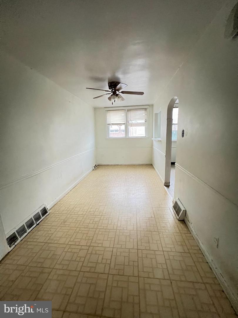 6902 Revere St Property Photo 6