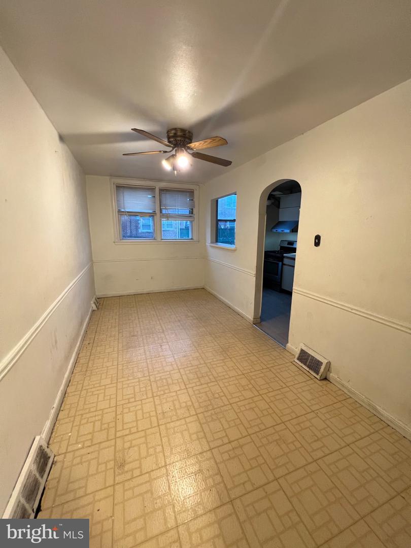 6902 Revere St Property Photo 7