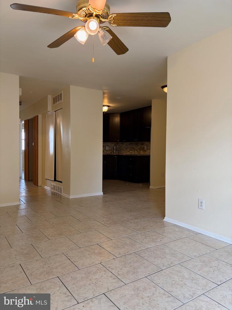 2823 Norcross Ln Property Photo 2