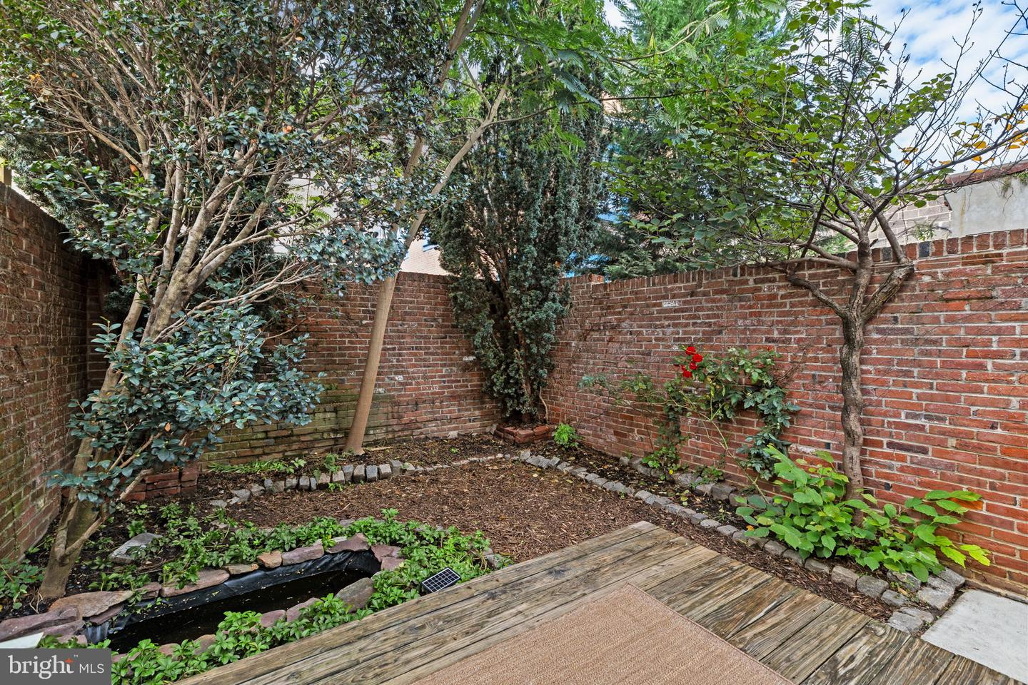 1038 N Leithgow St Property Photo 14