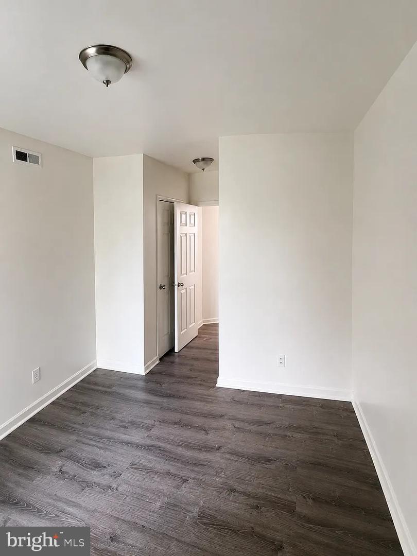 125 N Wilton St Property Photo 12
